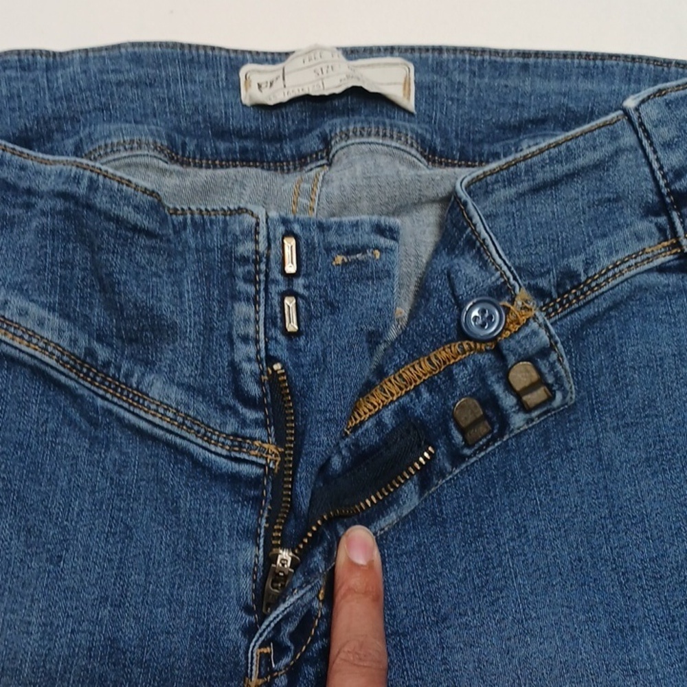 Free People Extreme Flare Bell Bottom Jeans Women’s 28R - Picture 3 of 7